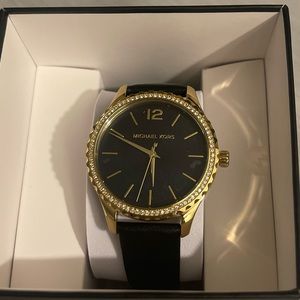 NWT Michael Kors Watch Black Gold MK2911